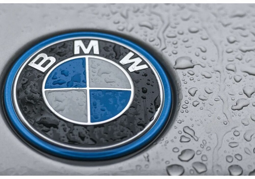 BMW quarterly profit